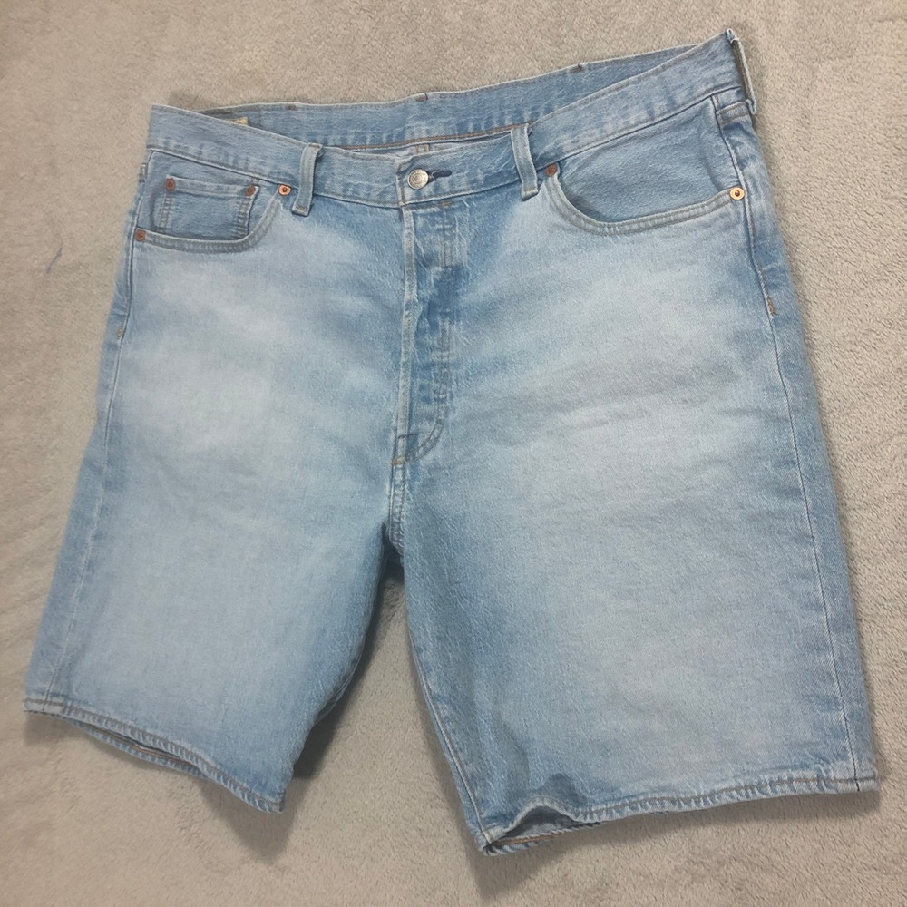 Levi's Denim Shorts 501 Light Wash Casual Everyday Wear Size 40